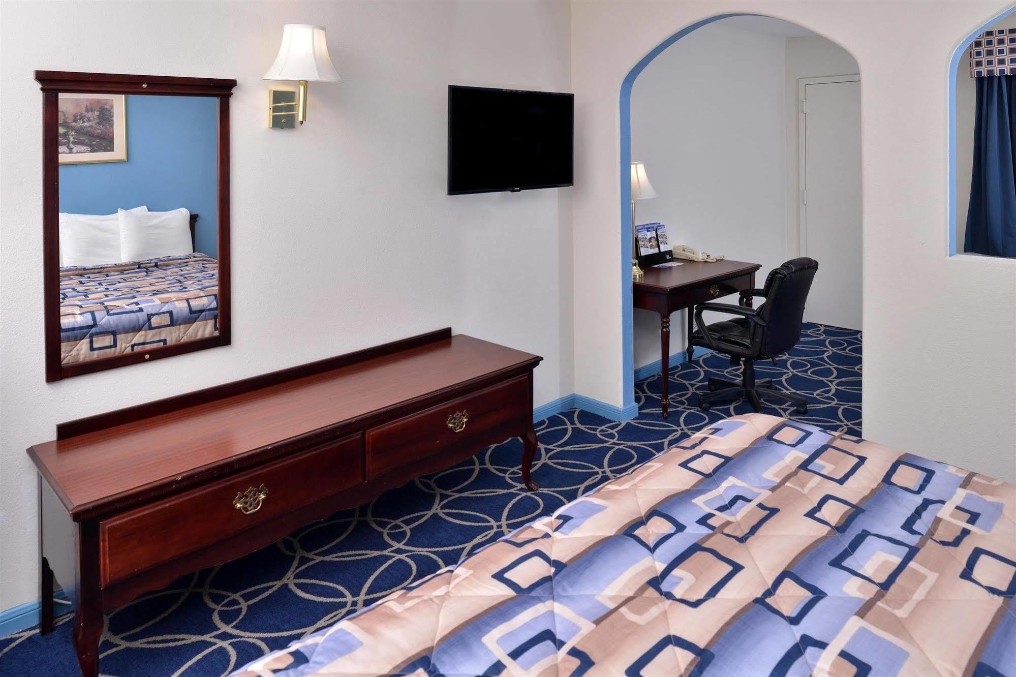 Americas Best Value Inn And Suites Houston/Northwest Brookhollow Luaran gambar